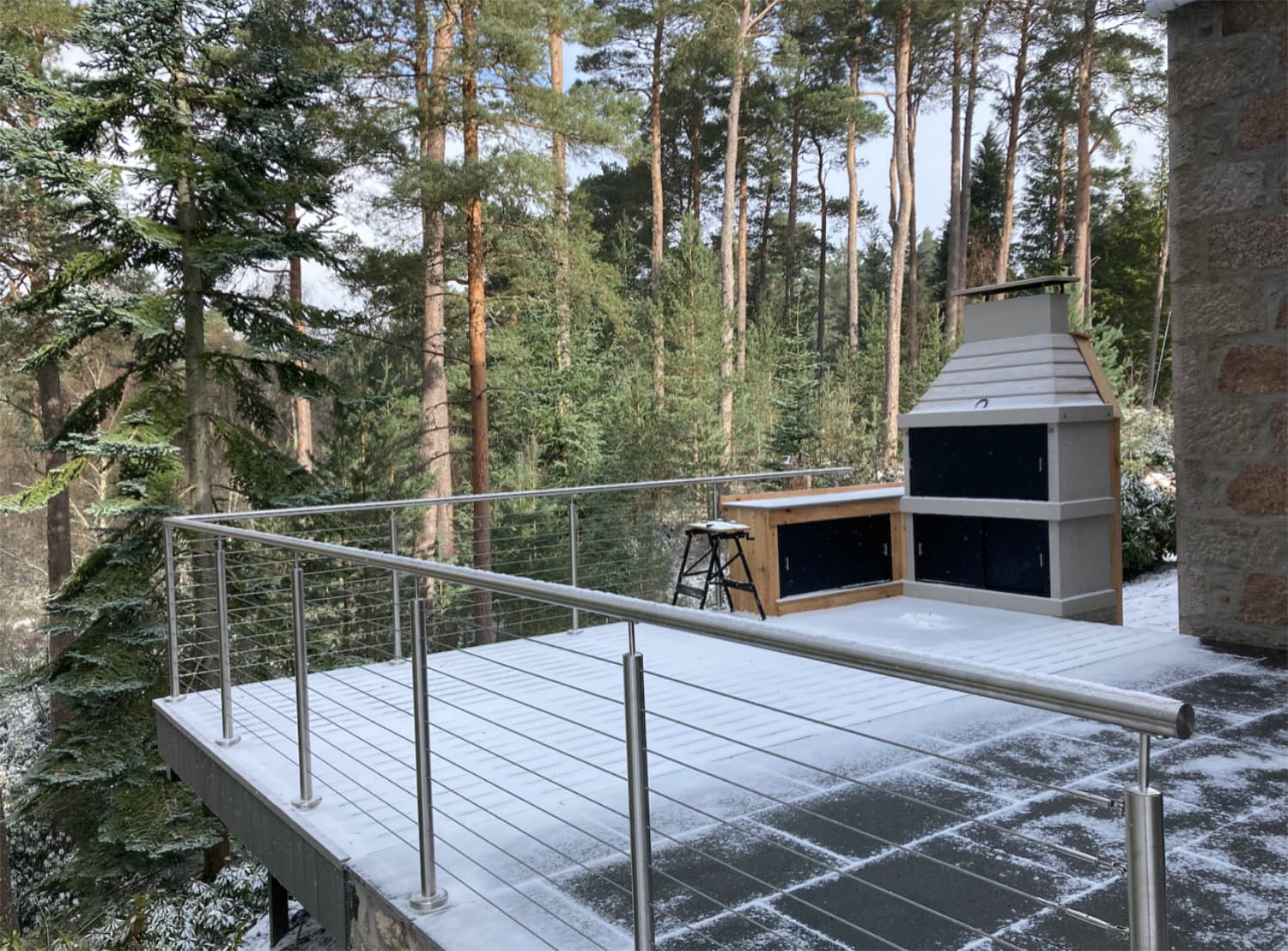 Vilka är vanliga problem med trådräcken?