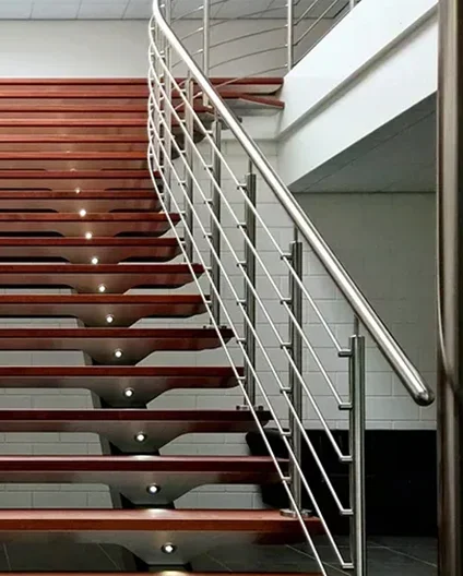 hur målar man räcken i rostfritt stål?