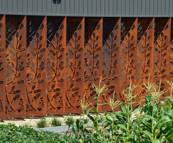 Vad är den förväntade livslängden för Corten Steel Privacy Screens?