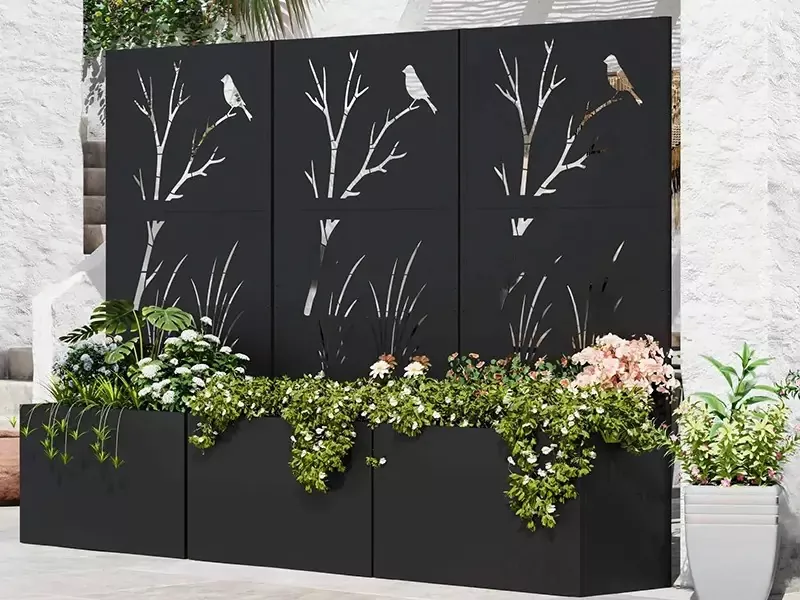Metal Privacy Screen Planter